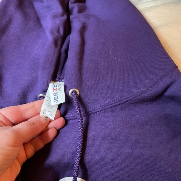 NWOT Hoodie - Picture 4 of 4